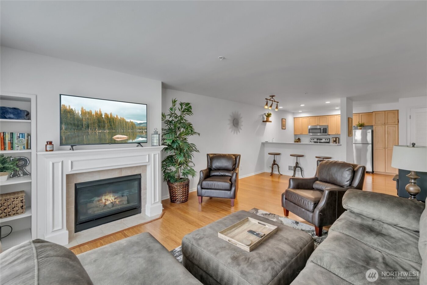 559 McGraw Street #201, Seattle, WA 98109