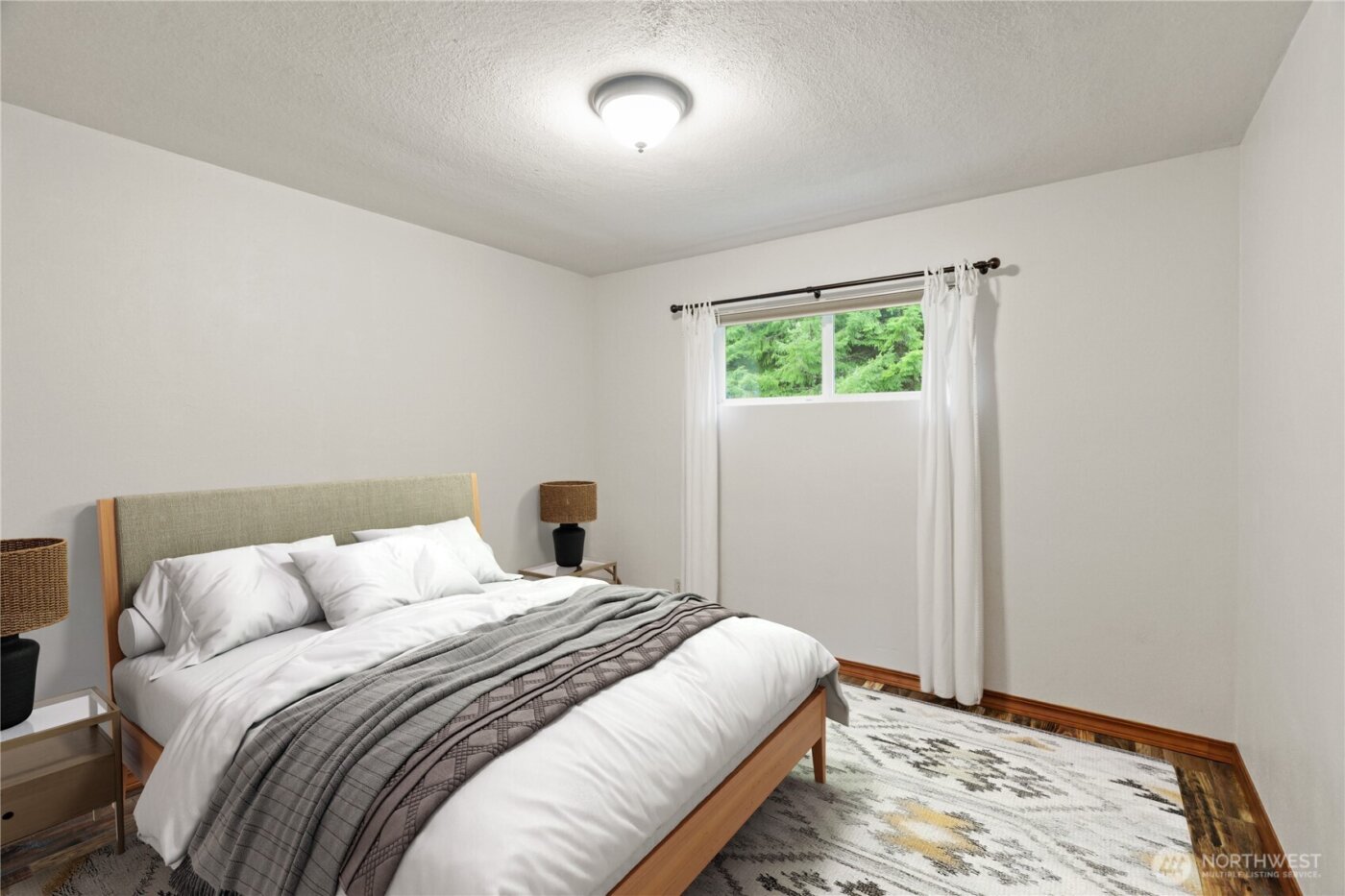 245 Joe Rocky Road , Raymond, WA 98577