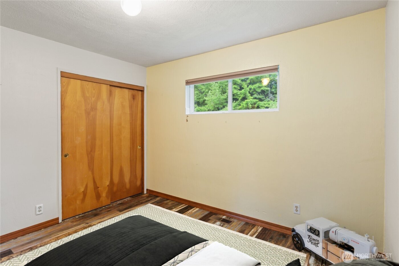 245 Joe Rocky Road , Raymond, WA 98577