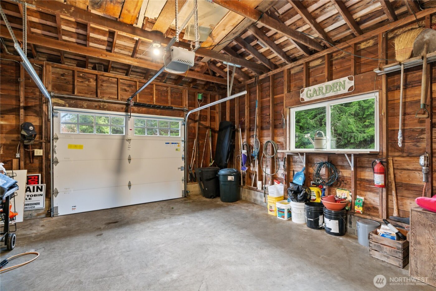 245 Joe Rocky Road , Raymond, WA 98577