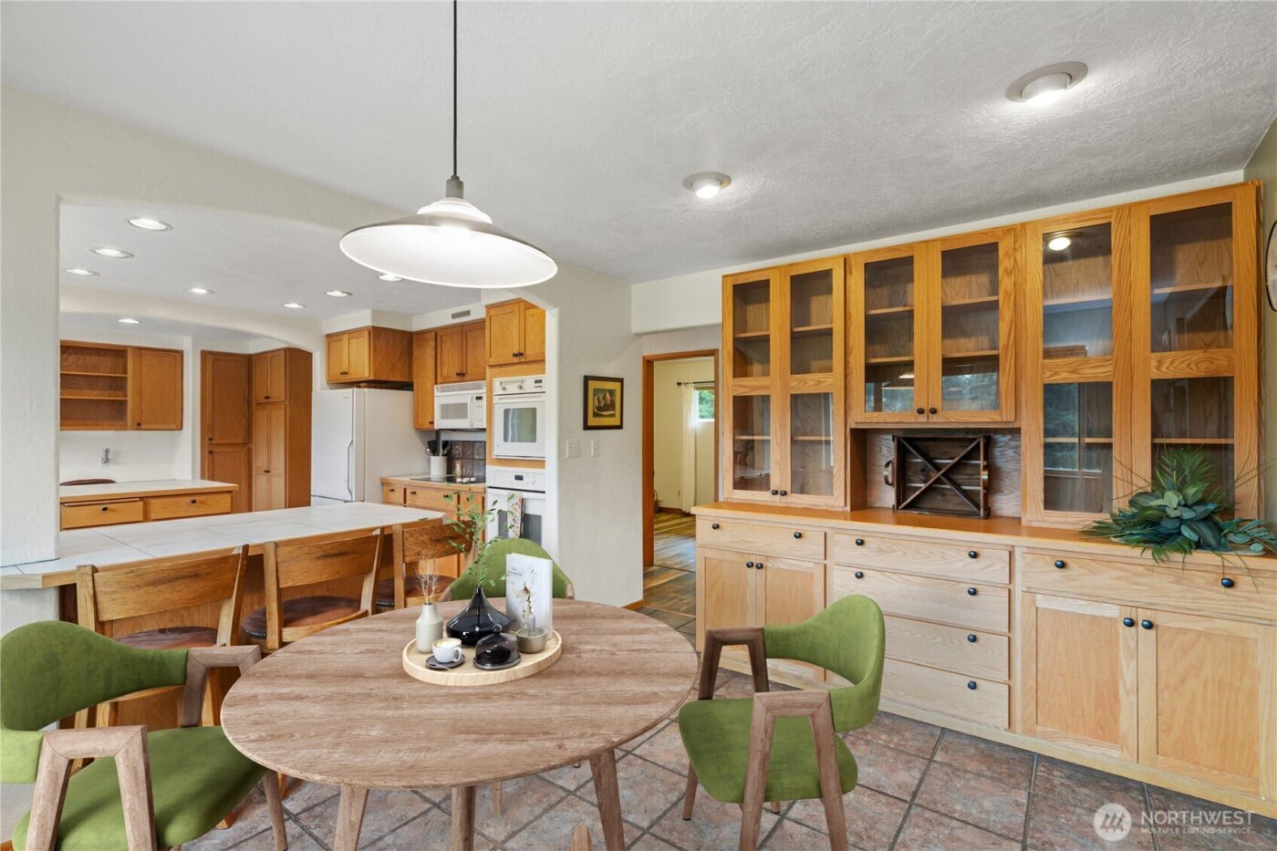 245 Joe Rocky Road , Raymond, WA 98577