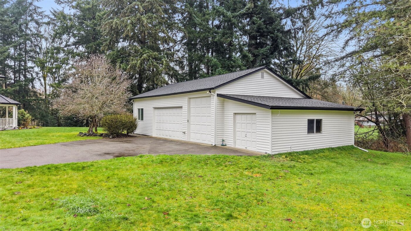 27610 111th Avenue SE, Kent, WA 98030-8797