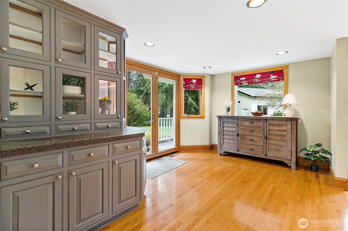 27610 111th Avenue SE, Kent, WA 98030-8797