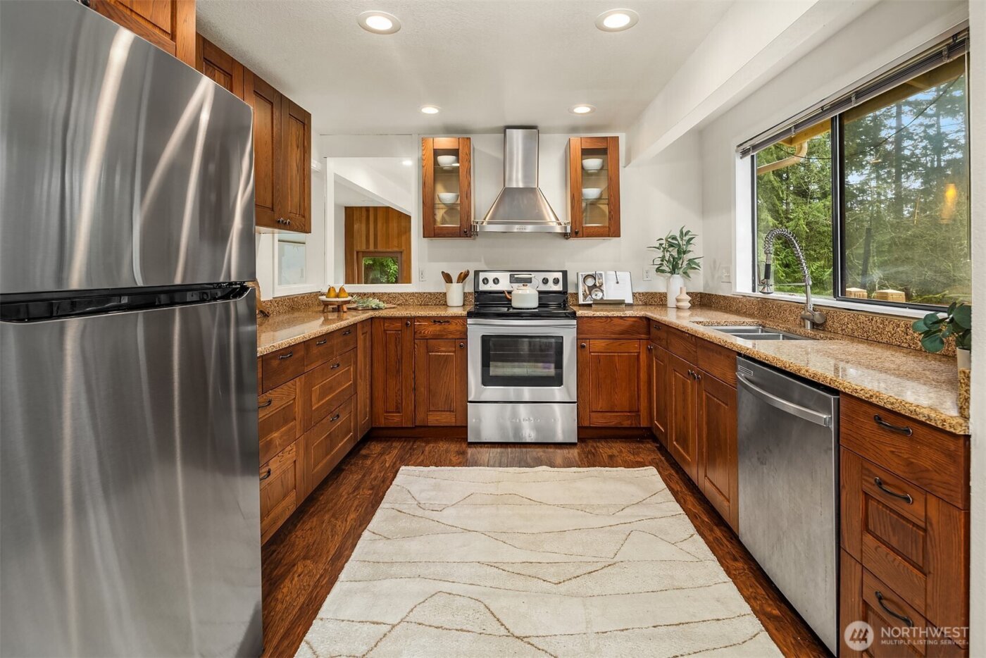 22223 NE 82nd Place , Redmond, WA 98053