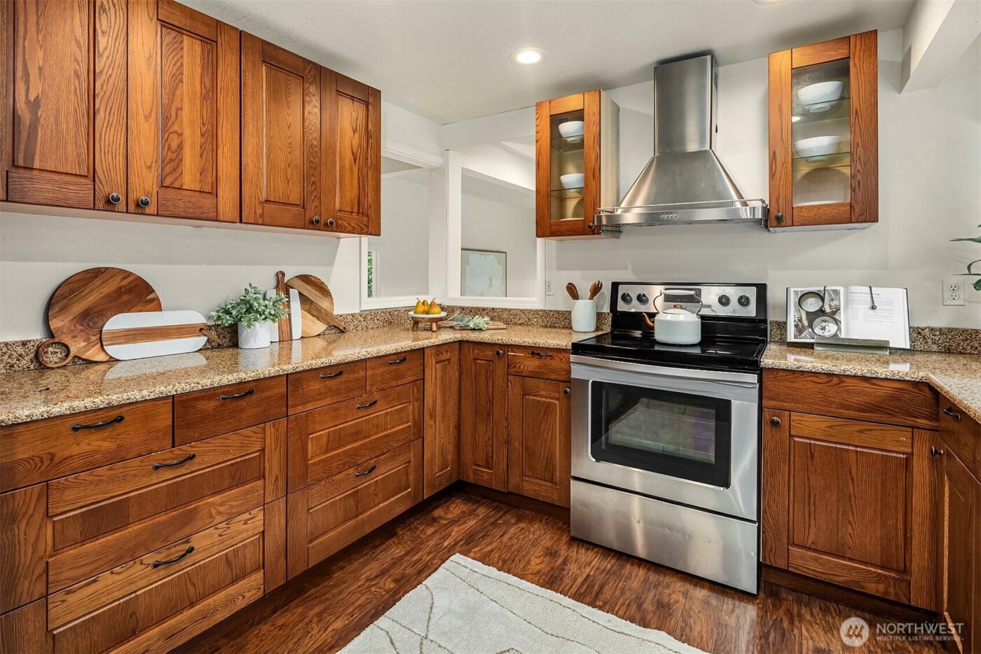 22223 NE 82nd Place , Redmond, WA 98053