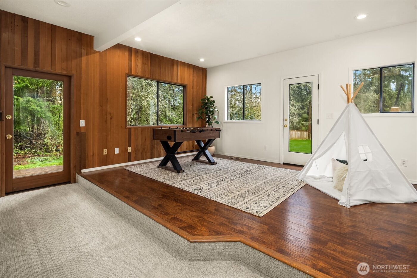 22223 NE 82nd Place , Redmond, WA 98053