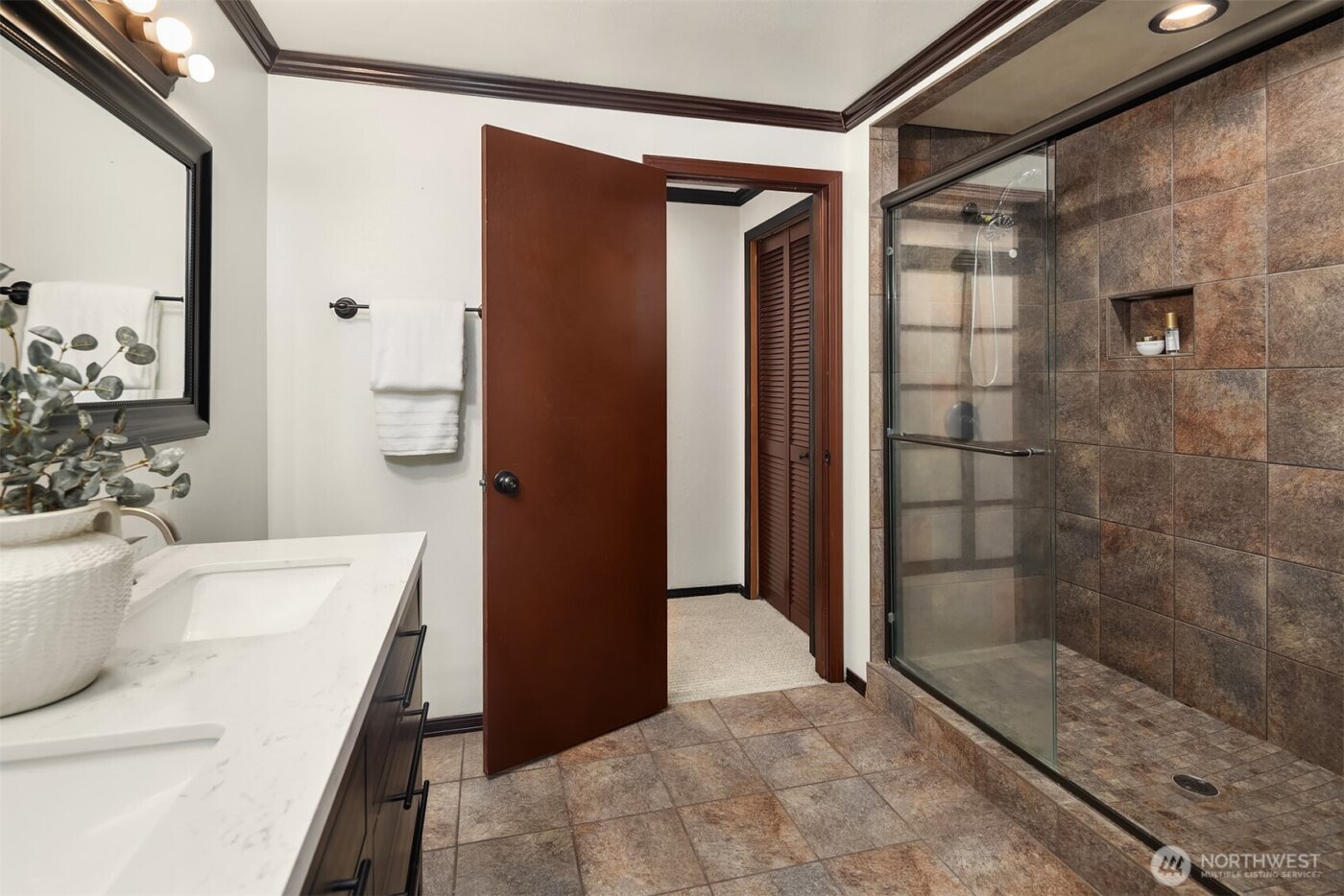 22223 NE 82nd Place , Redmond, WA 98053