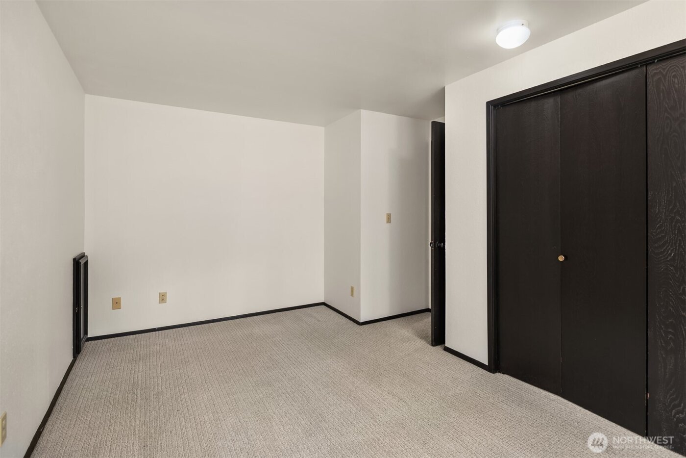 22223 NE 82nd Place , Redmond, WA 98053