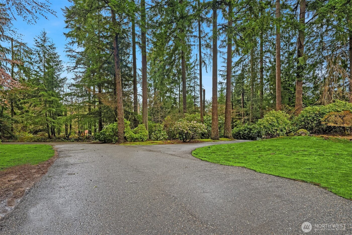 22223 NE 82nd Place , Redmond, WA 98053