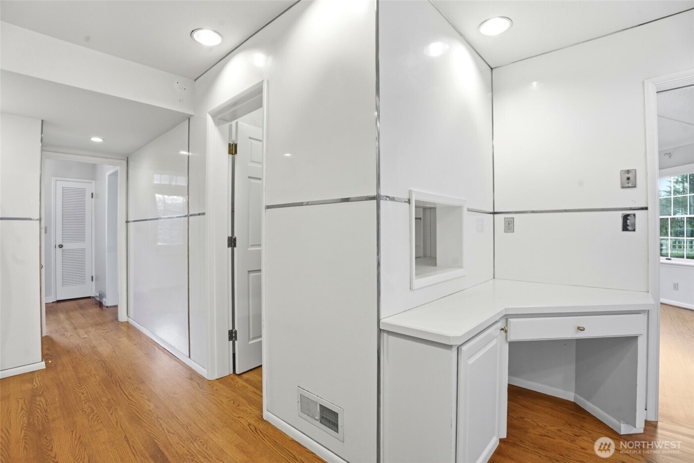 300 S Devine Road , Vancouver, WA 95030