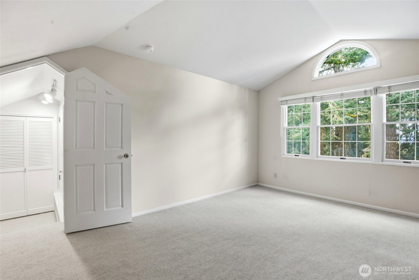 300 S Devine Road , Vancouver, WA 95030