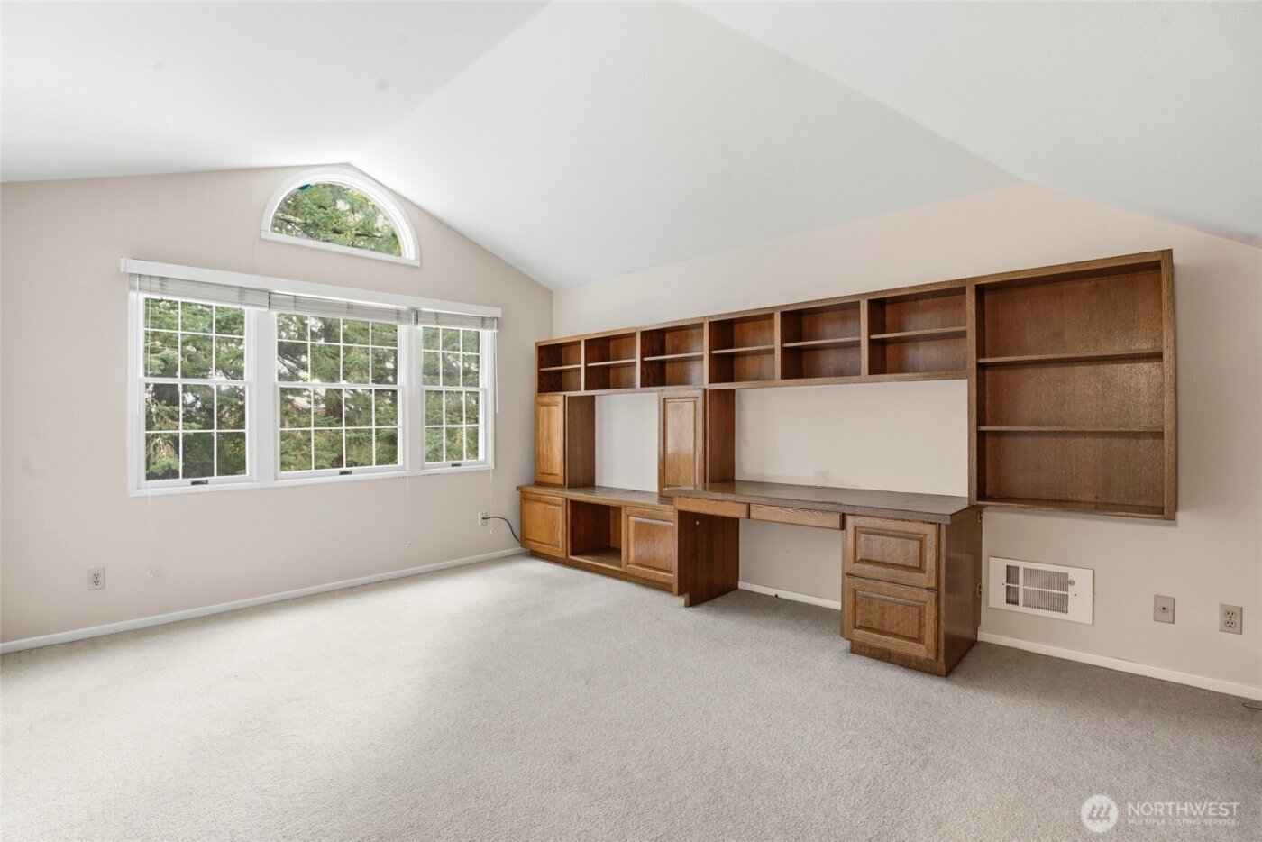 300 S Devine Road , Vancouver, WA 95030