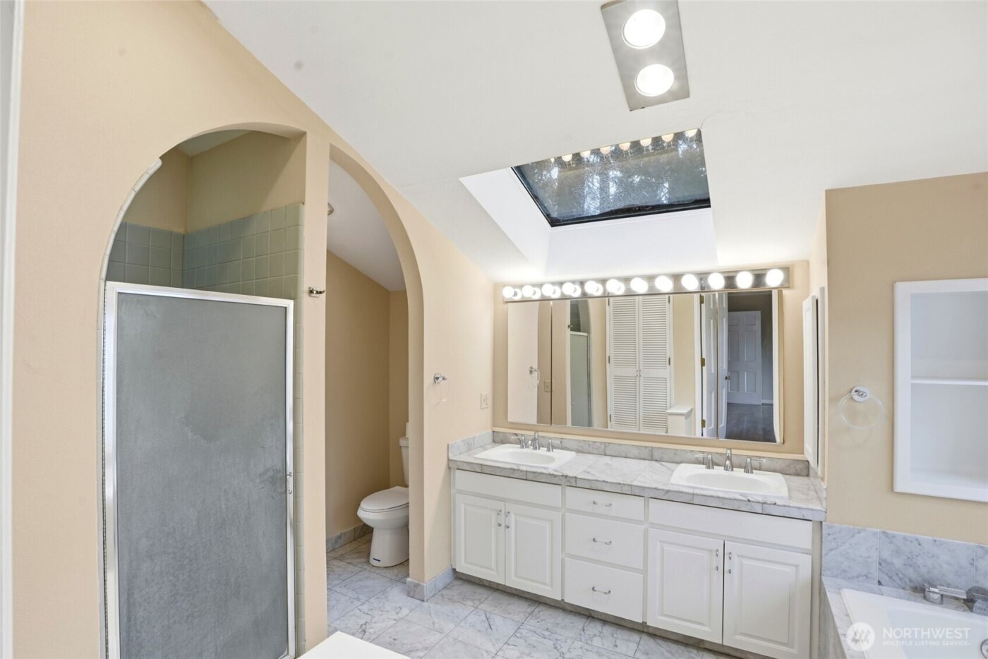 300 S Devine Road , Vancouver, WA 95030