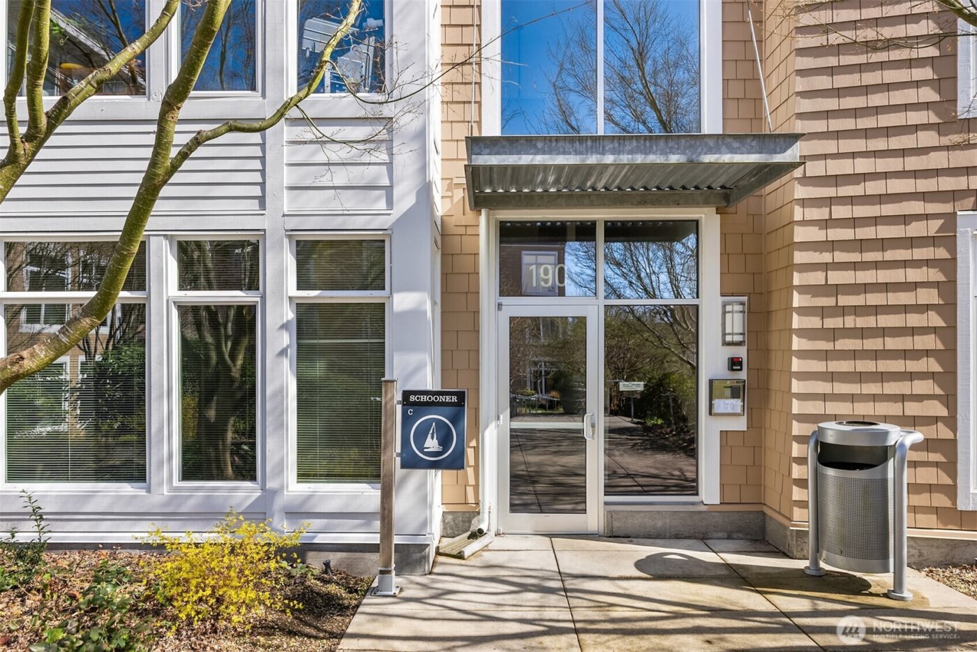 190 Harbor Square Loop NE #C330, Bainbridge Island, WA 98110