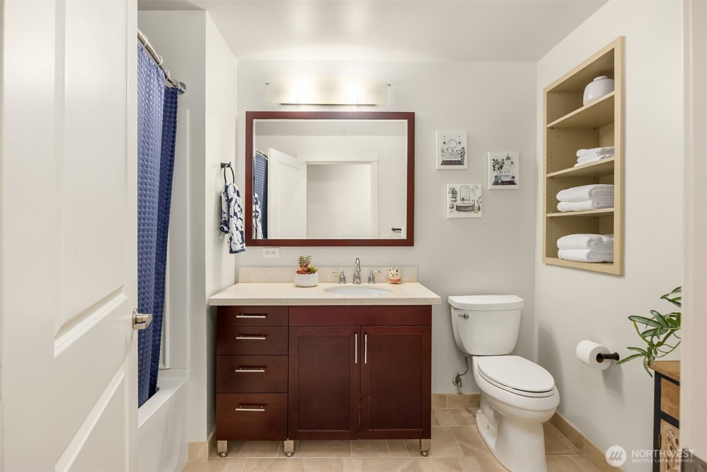 190 Harbor Square Loop NE #C330, Bainbridge Island, WA 98110