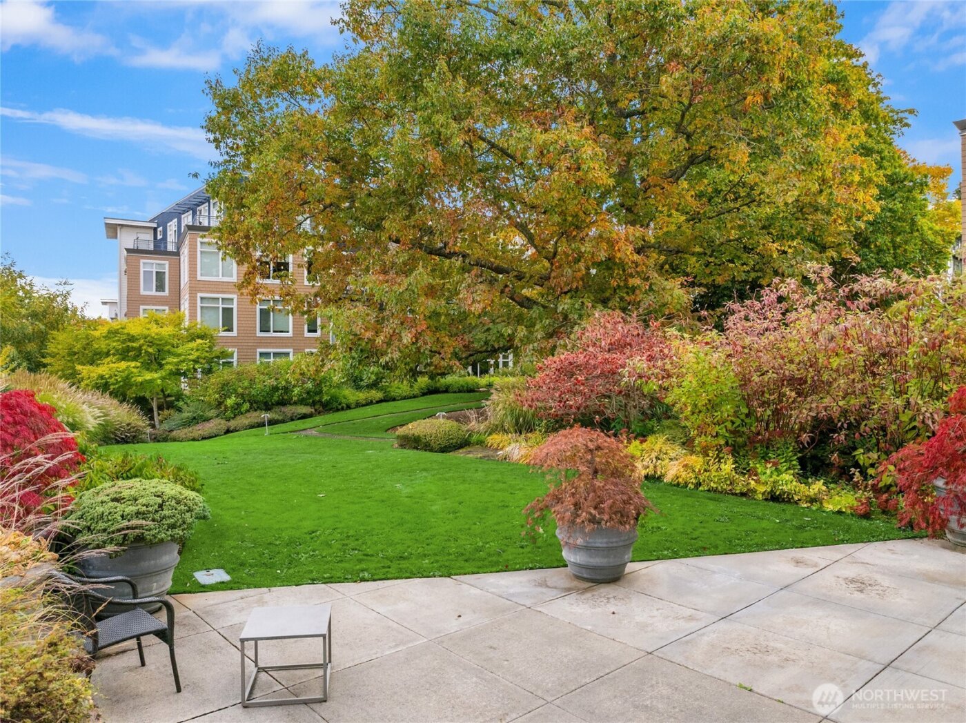 190 Harbor Square Loop NE #C330, Bainbridge Island, WA 98110