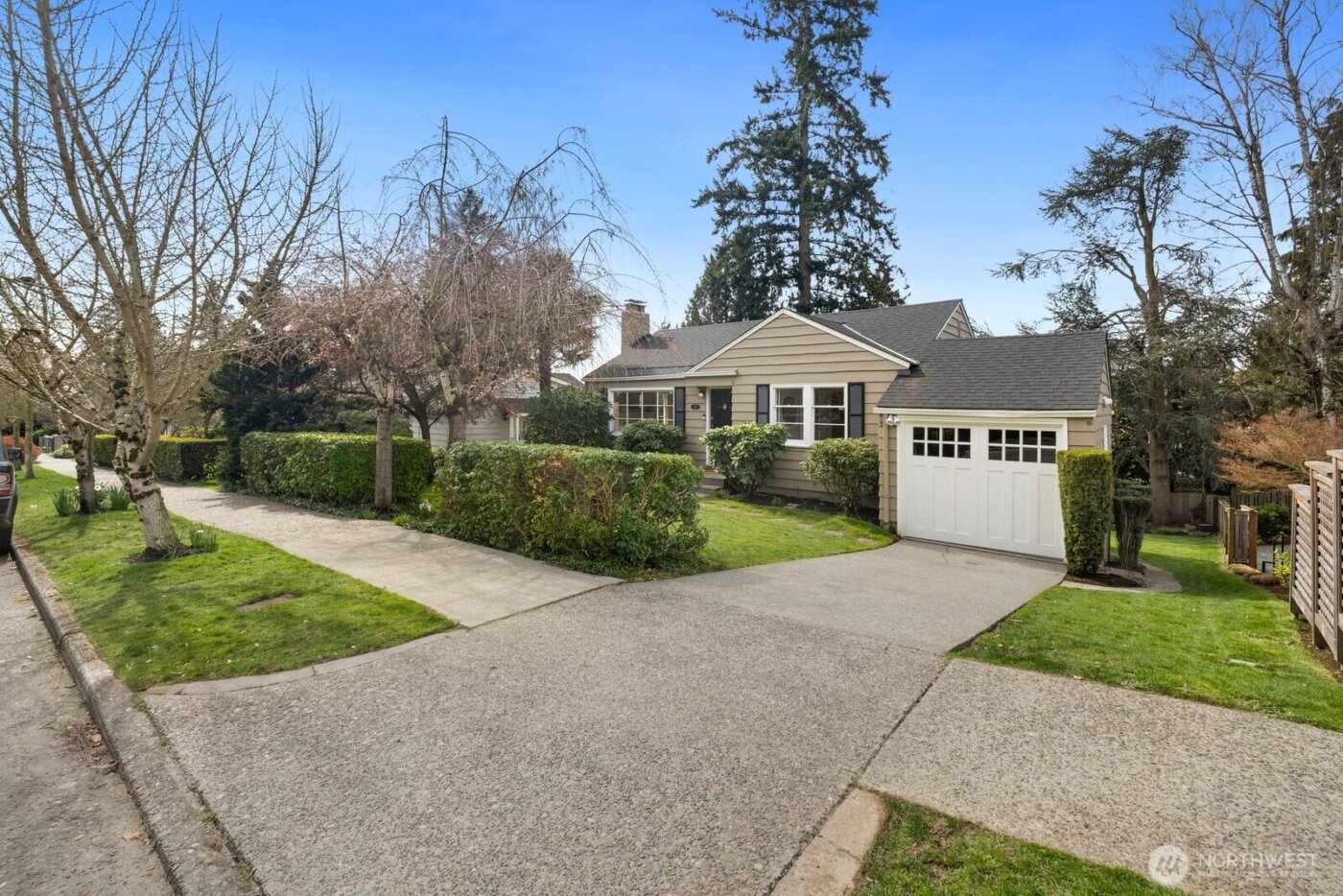 6251 Vassar Avenue NE, Seattle, WA 98115