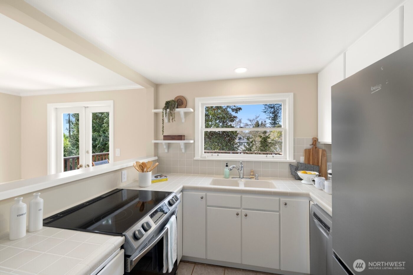 6251 Vassar Avenue NE, Seattle, WA 98115