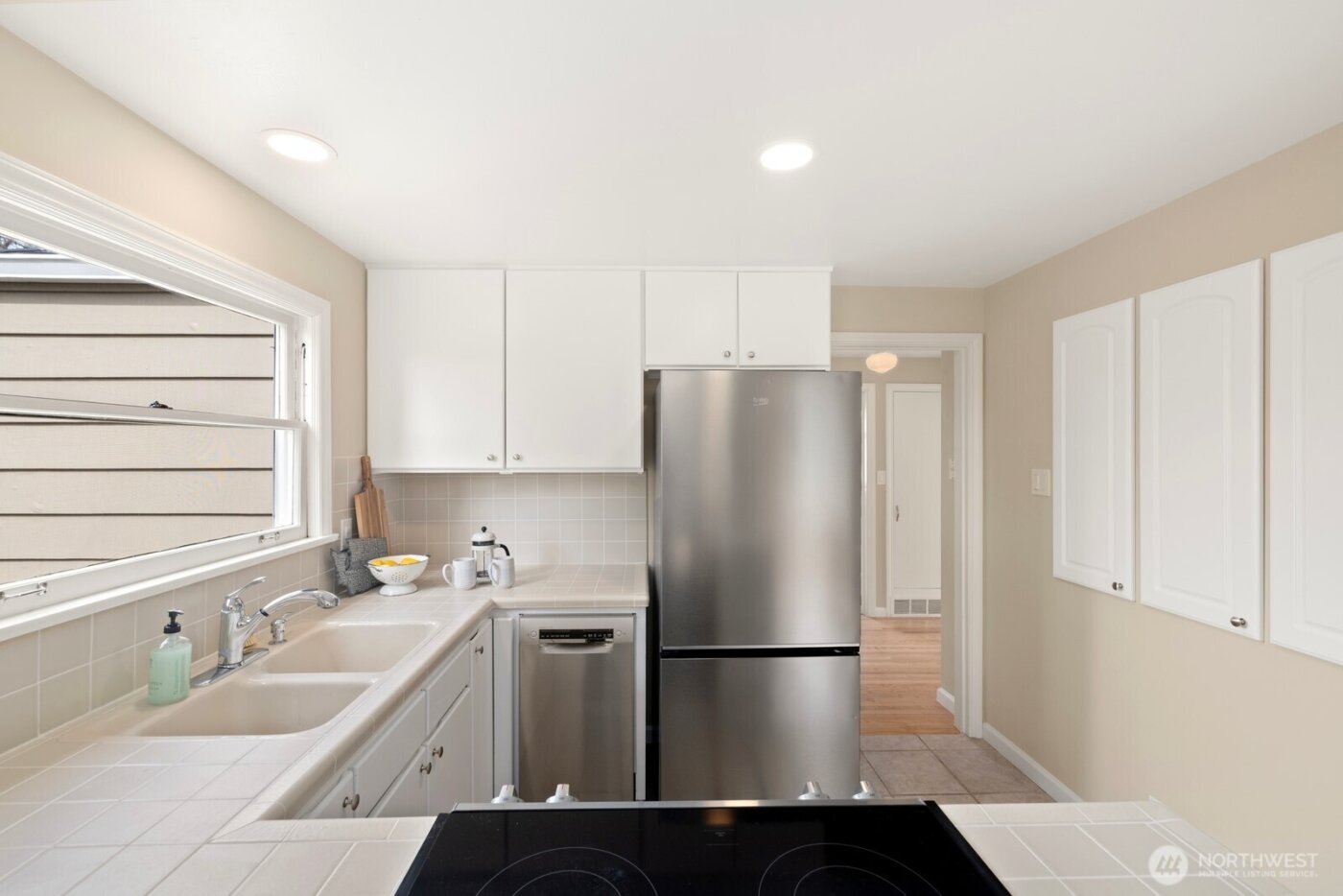 6251 Vassar Avenue NE, Seattle, WA 98115