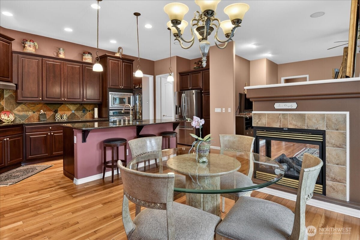 23915 NE Adiar Road , Redmond, WA 98053