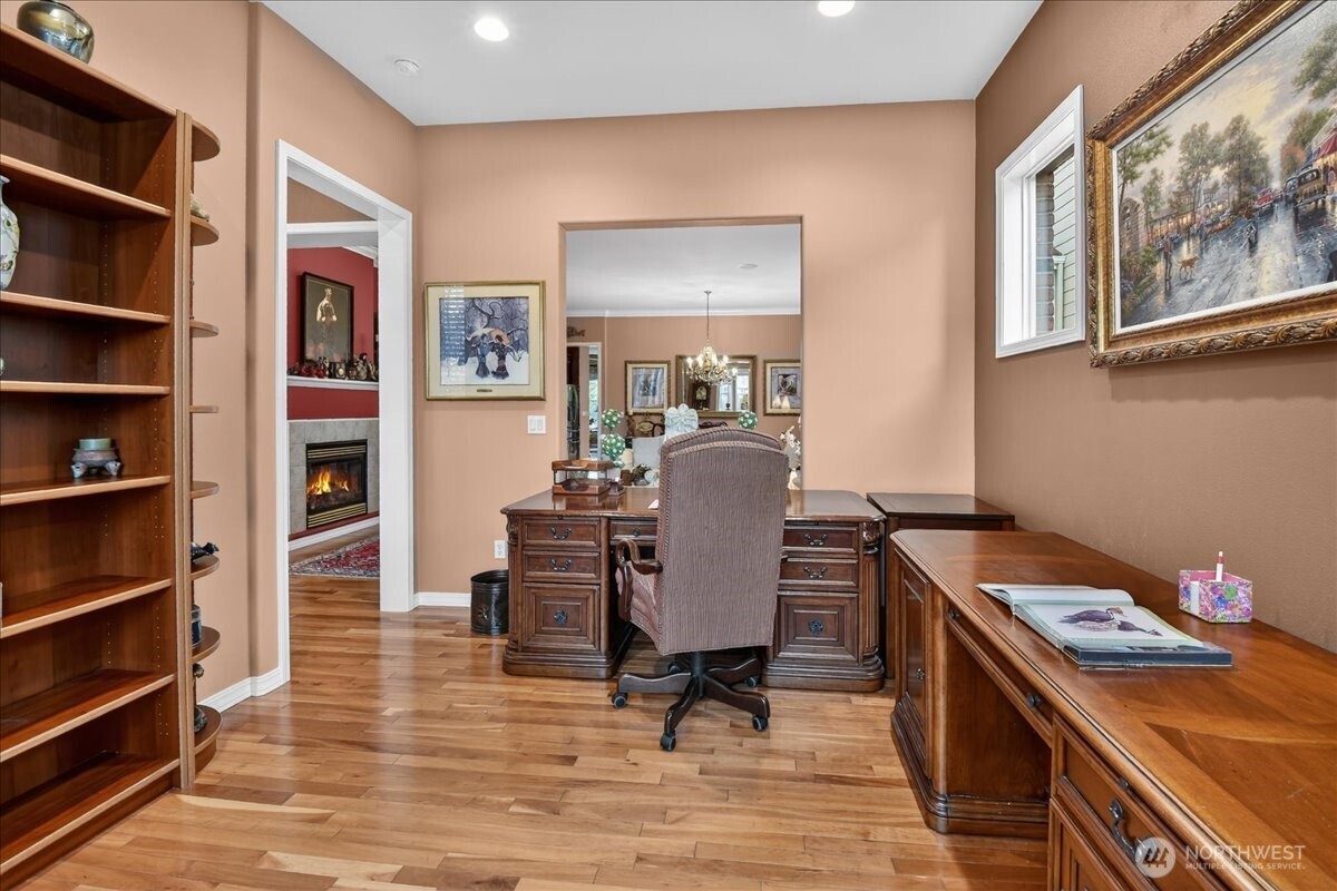 23915 NE Adiar Road , Redmond, WA 98053