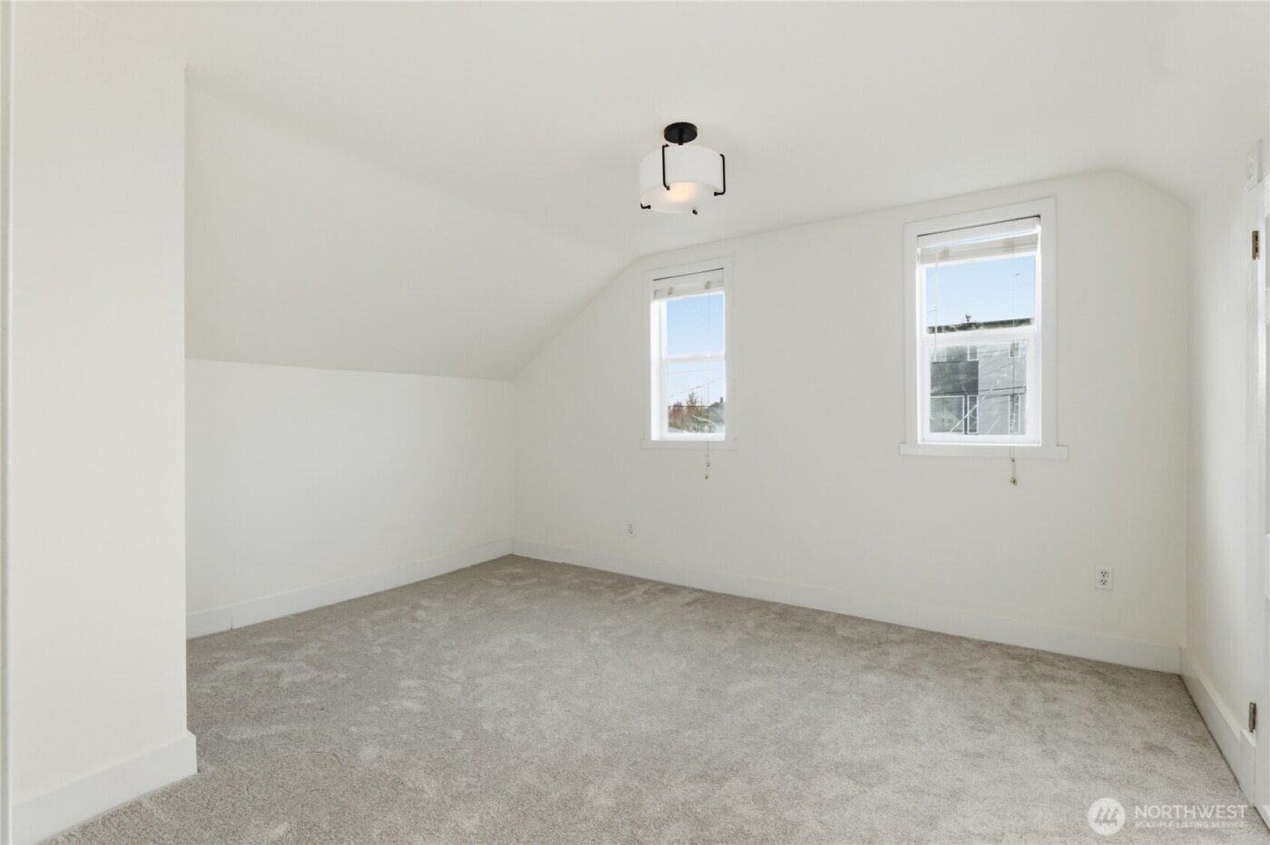 618 S Oakes Street , Tacoma, WA 98405