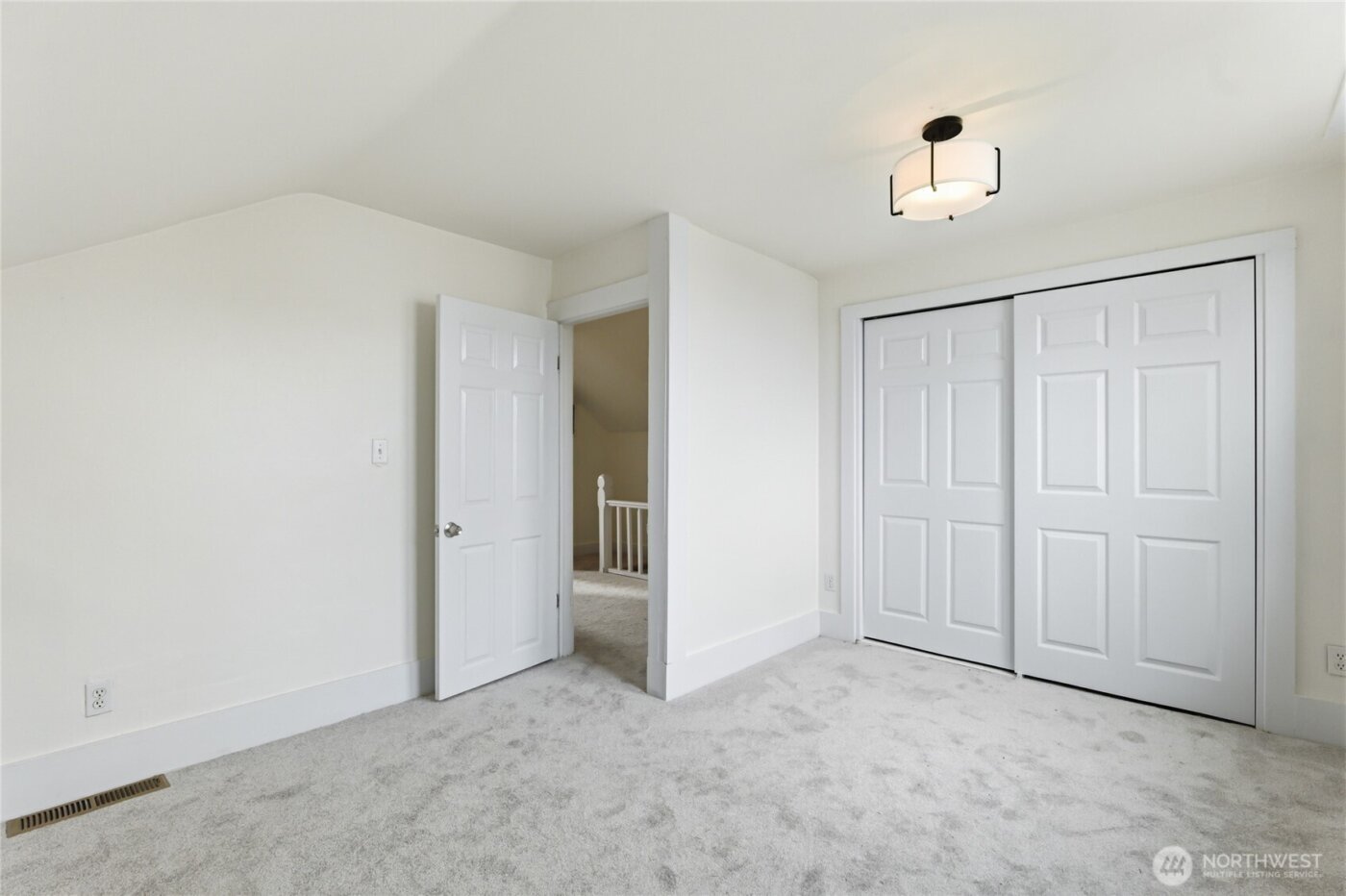 618 S Oakes Street , Tacoma, WA 98405