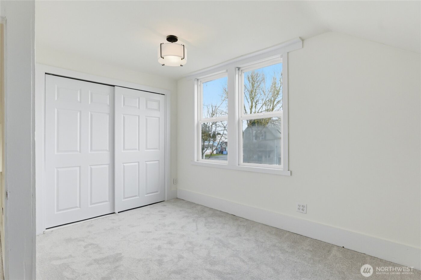 618 S Oakes Street , Tacoma, WA 98405