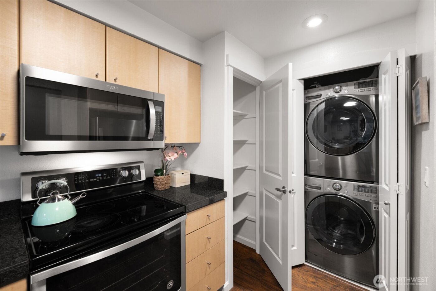 11307 NE 128th Street #G101, Kirkland, WA 98034