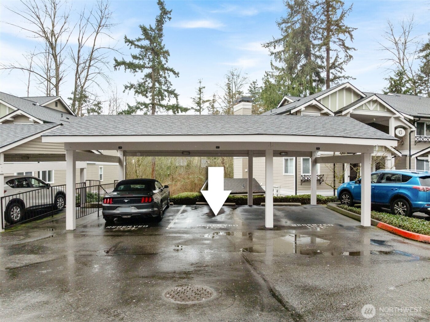 11307 NE 128th Street #G101, Kirkland, WA 98034
