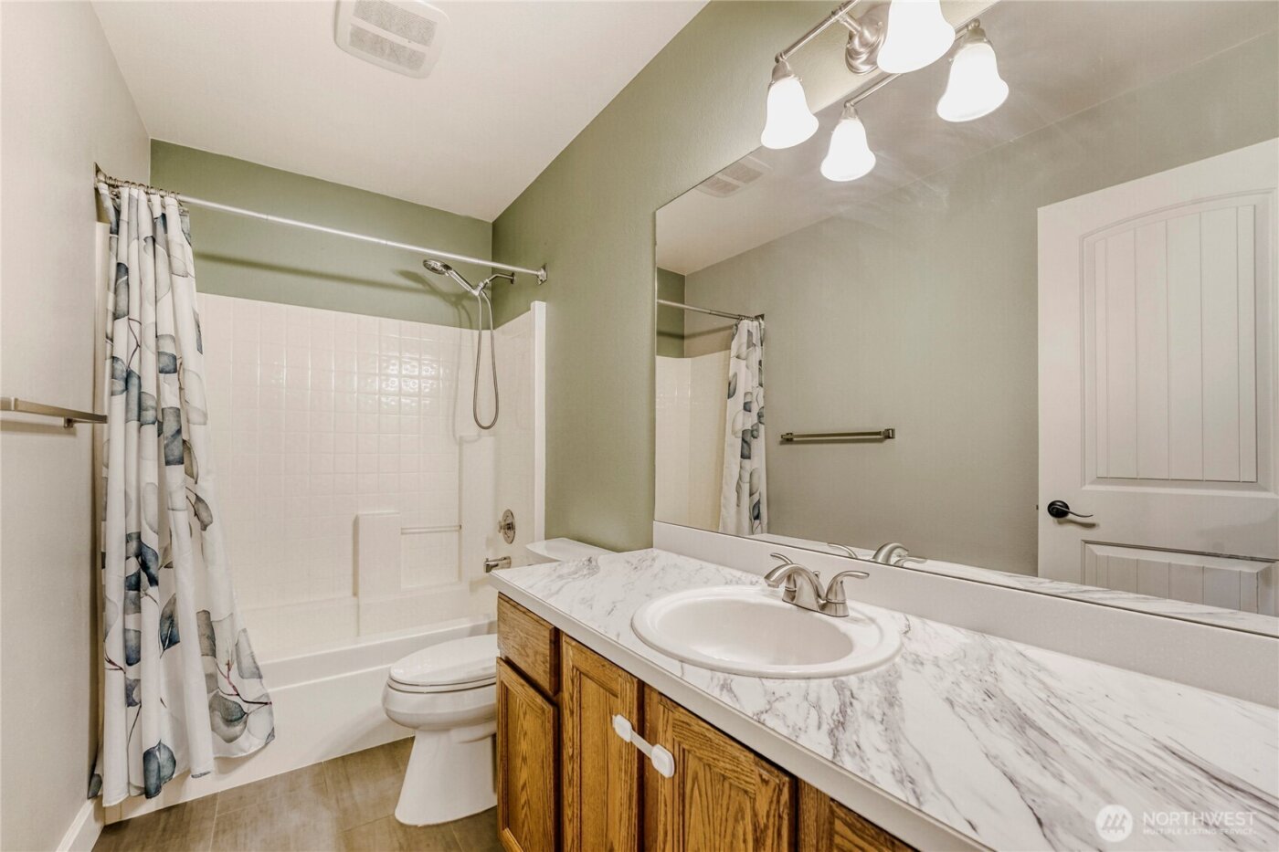 25403 Cumberland Way , Black Diamond, WA 98010