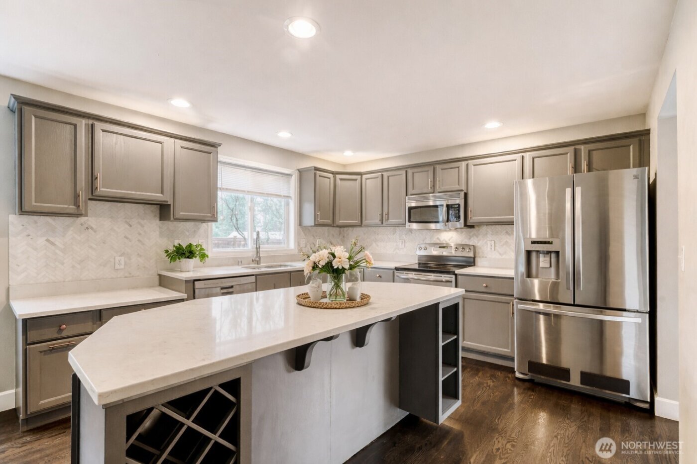 25403 Cumberland Way , Black Diamond, WA 98010