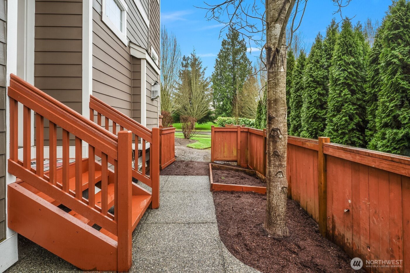 12211 168th Court NE, Redmond, WA 98052