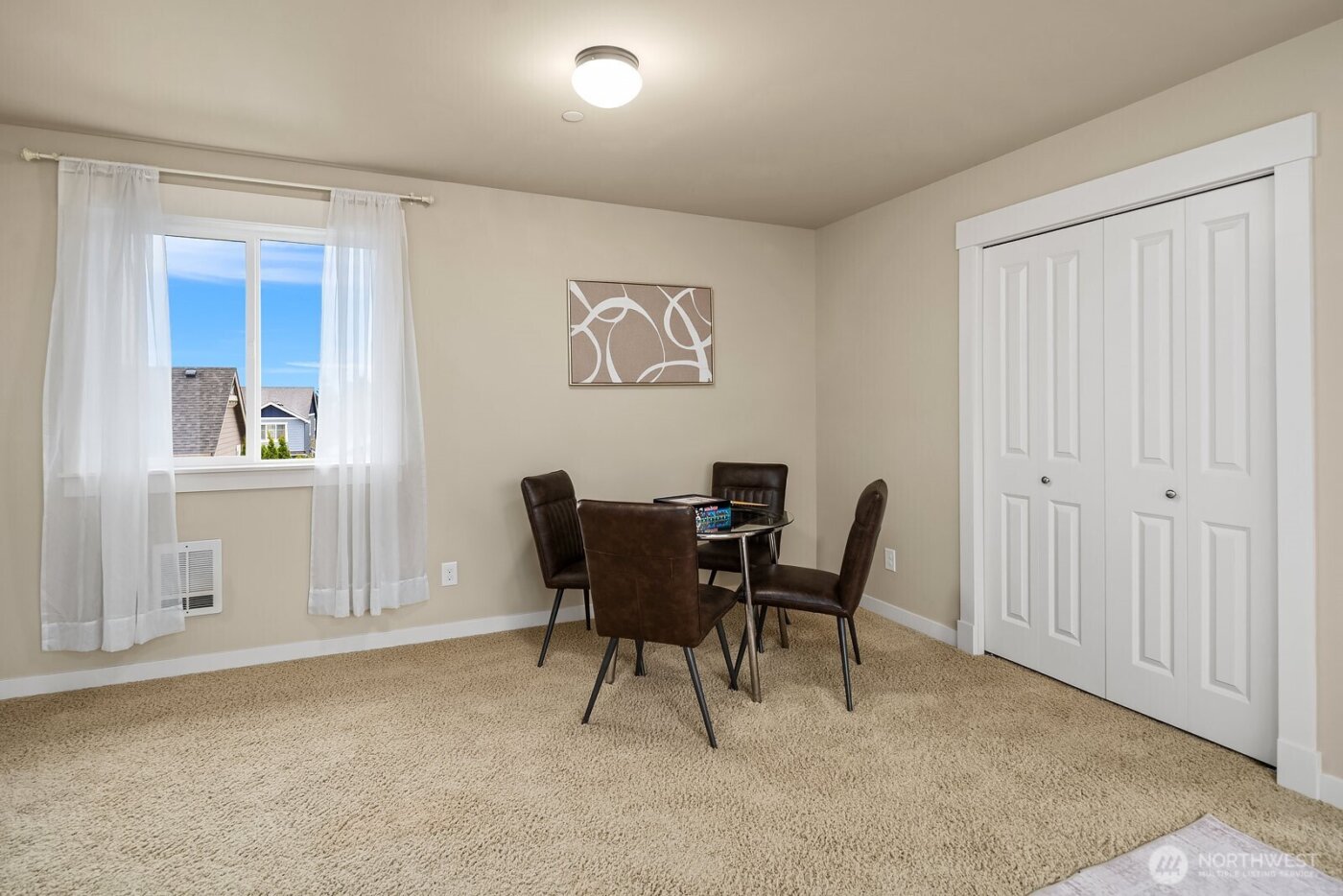 12211 168th Court NE, Redmond, WA 98052