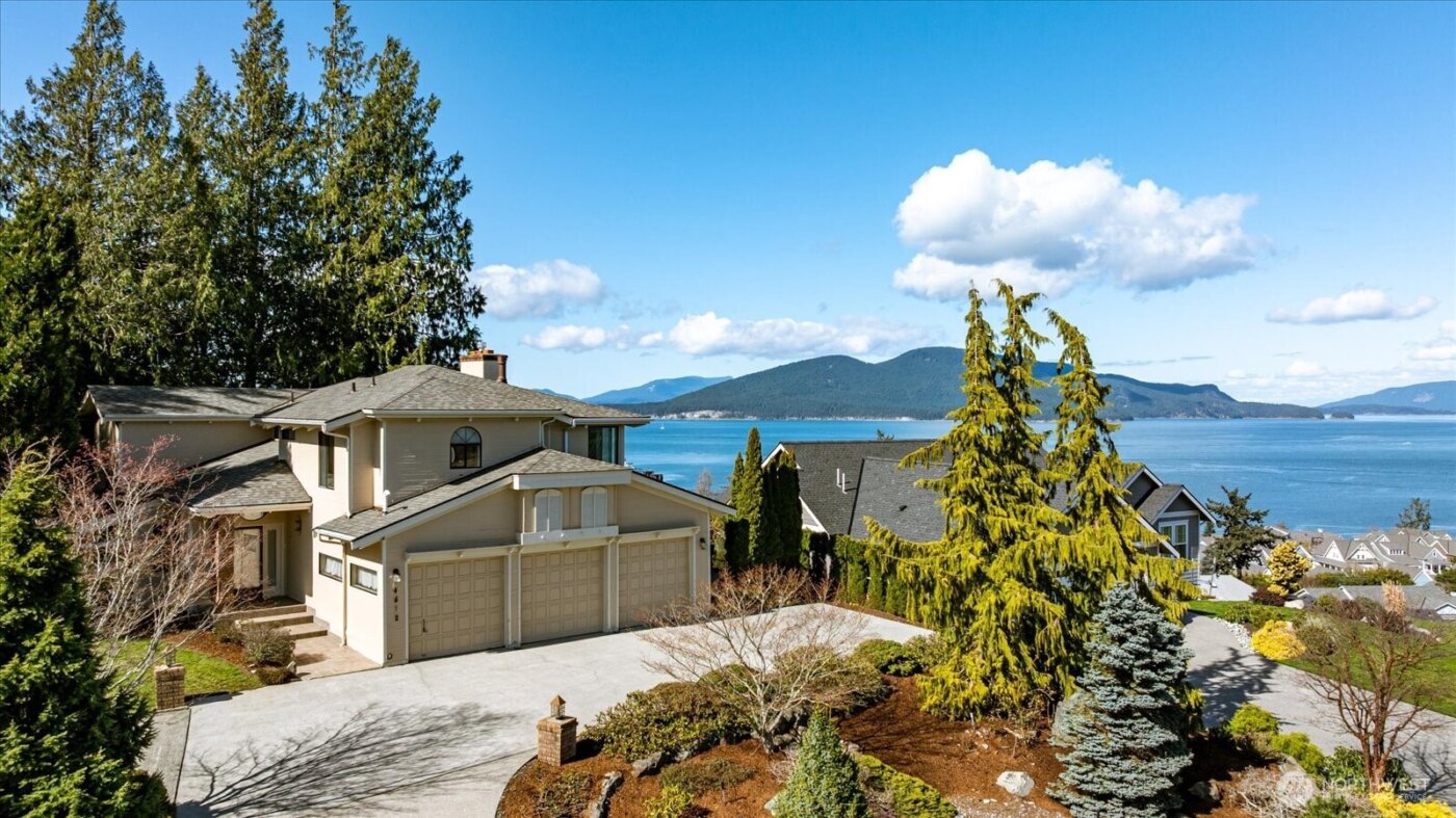 4612 Cypress Drive , Anacortes, WA 98221
