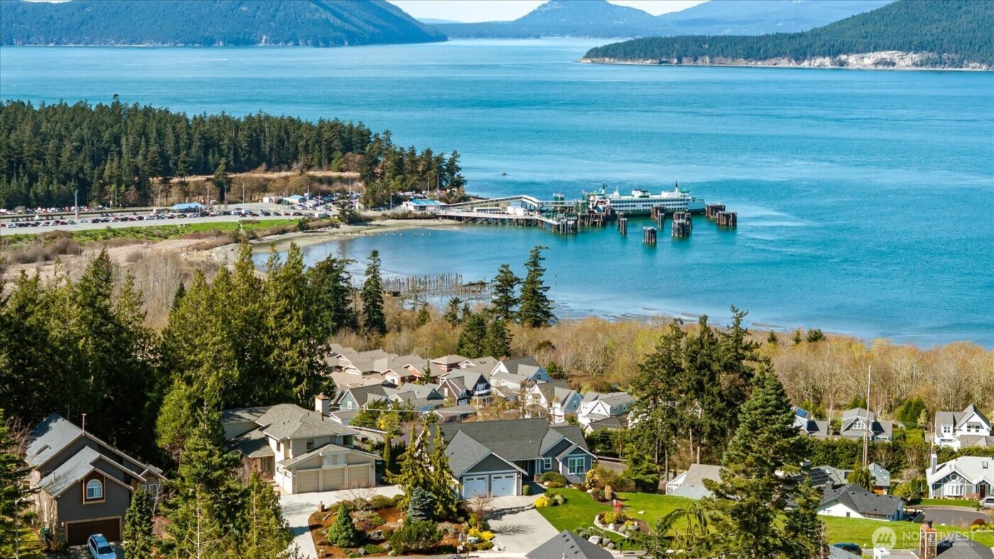 4612 Cypress Drive , Anacortes, WA 98221