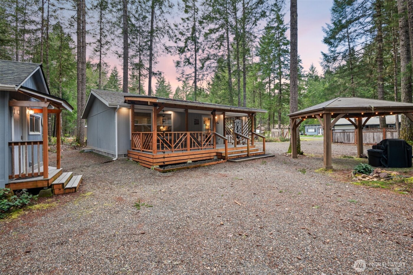 21 N Buckhorn Court , Hoodsport, WA 98548