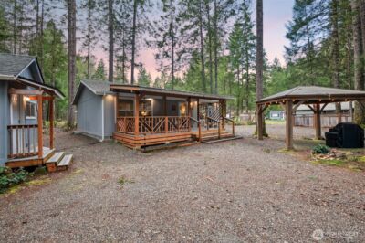 21 N Buckhorn Court , Hoodsport, WA 98548