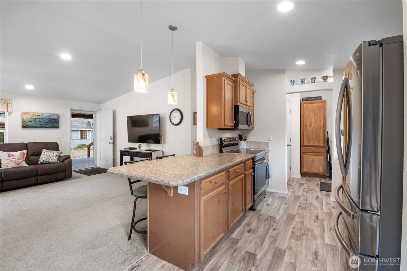 21 N Buckhorn Court , Hoodsport, WA 98548