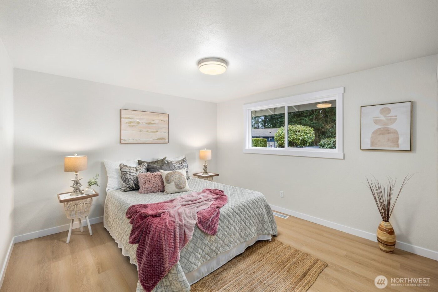 20407 30th Avenue W, Lynnwood, WA 98036