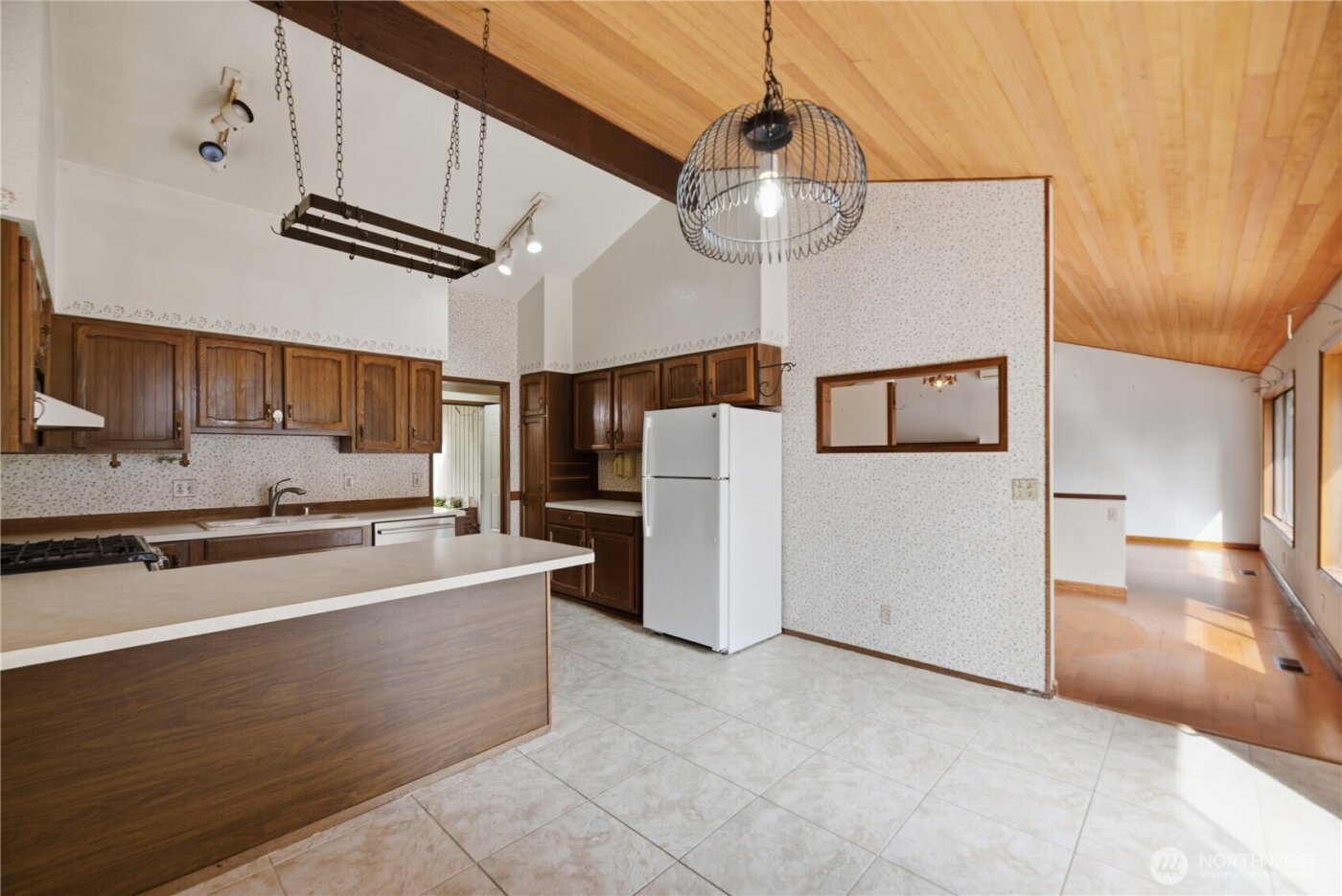 18510 66th Avenue NE, Kenmore, WA 98028