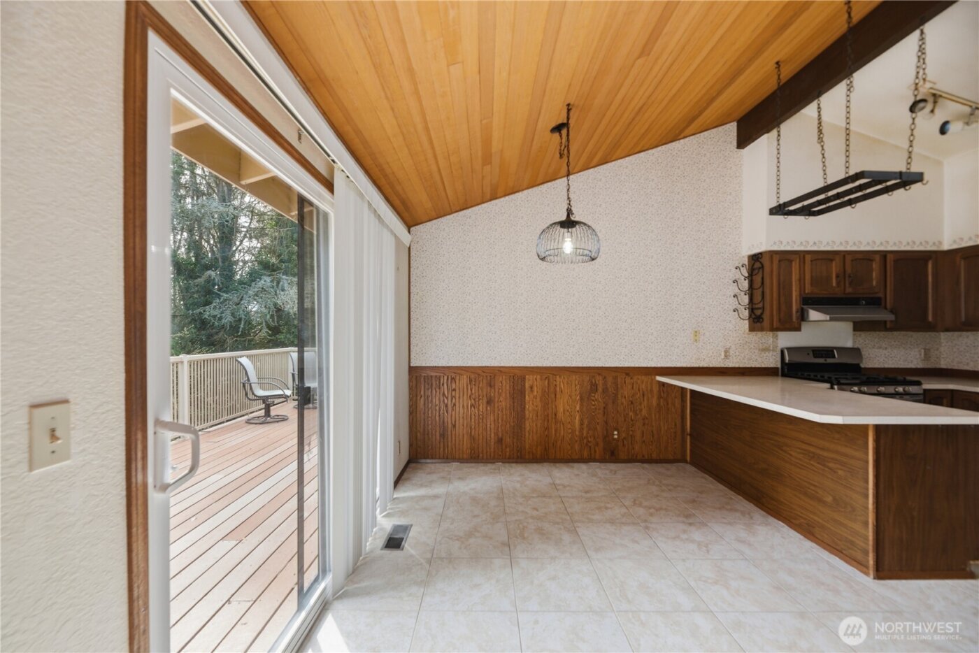 18510 66th Avenue NE, Kenmore, WA 98028