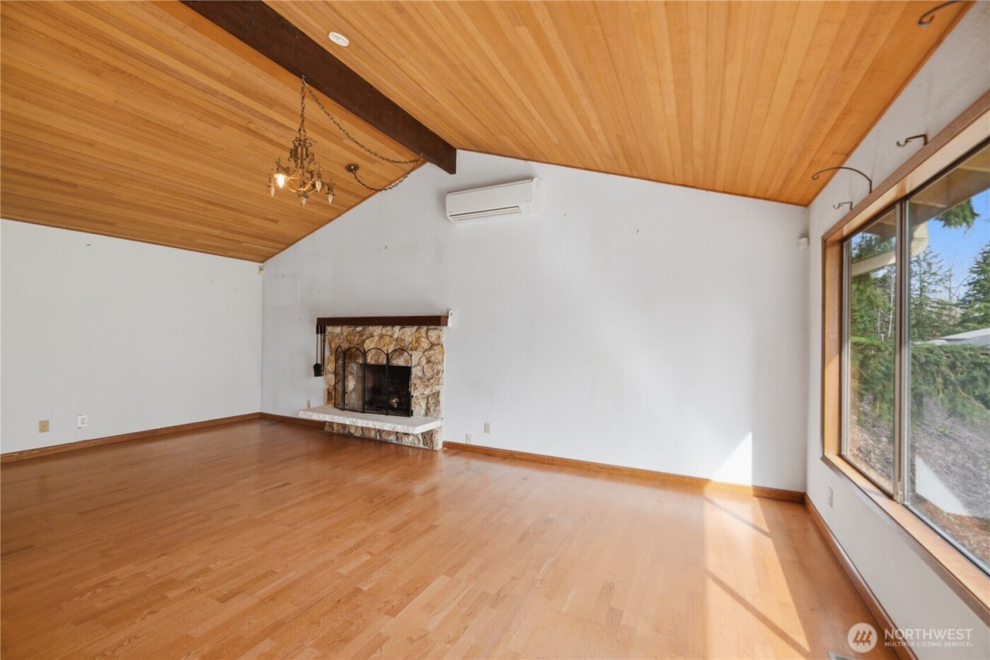 18510 66th Avenue NE, Kenmore, WA 98028