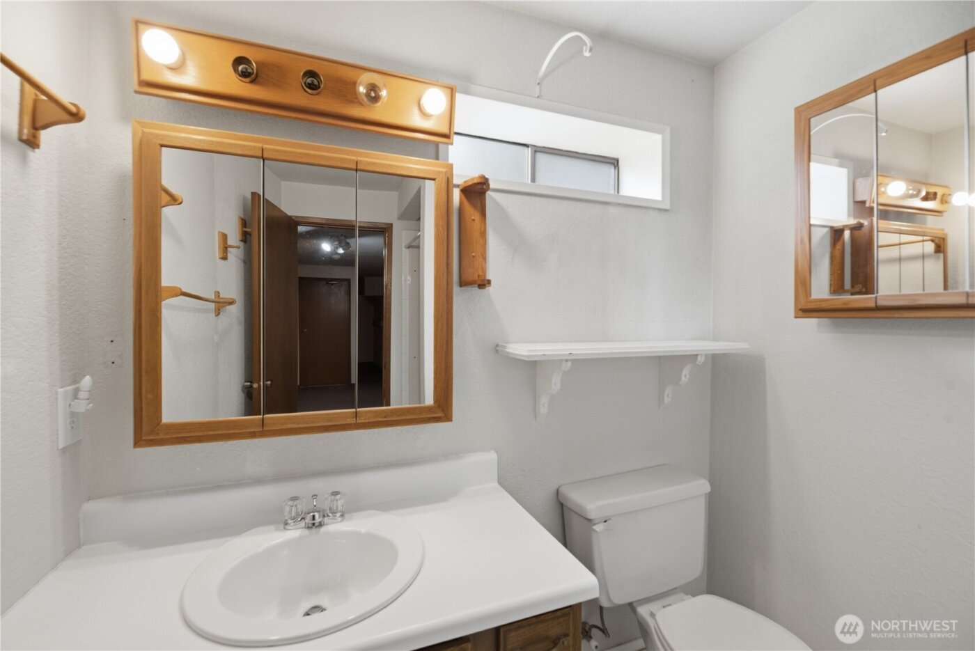 18510 66th Avenue NE, Kenmore, WA 98028