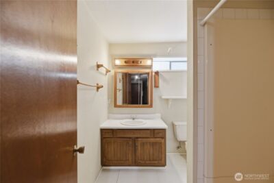 18510 66th Avenue NE, Kenmore, WA 98028 - Photo 33