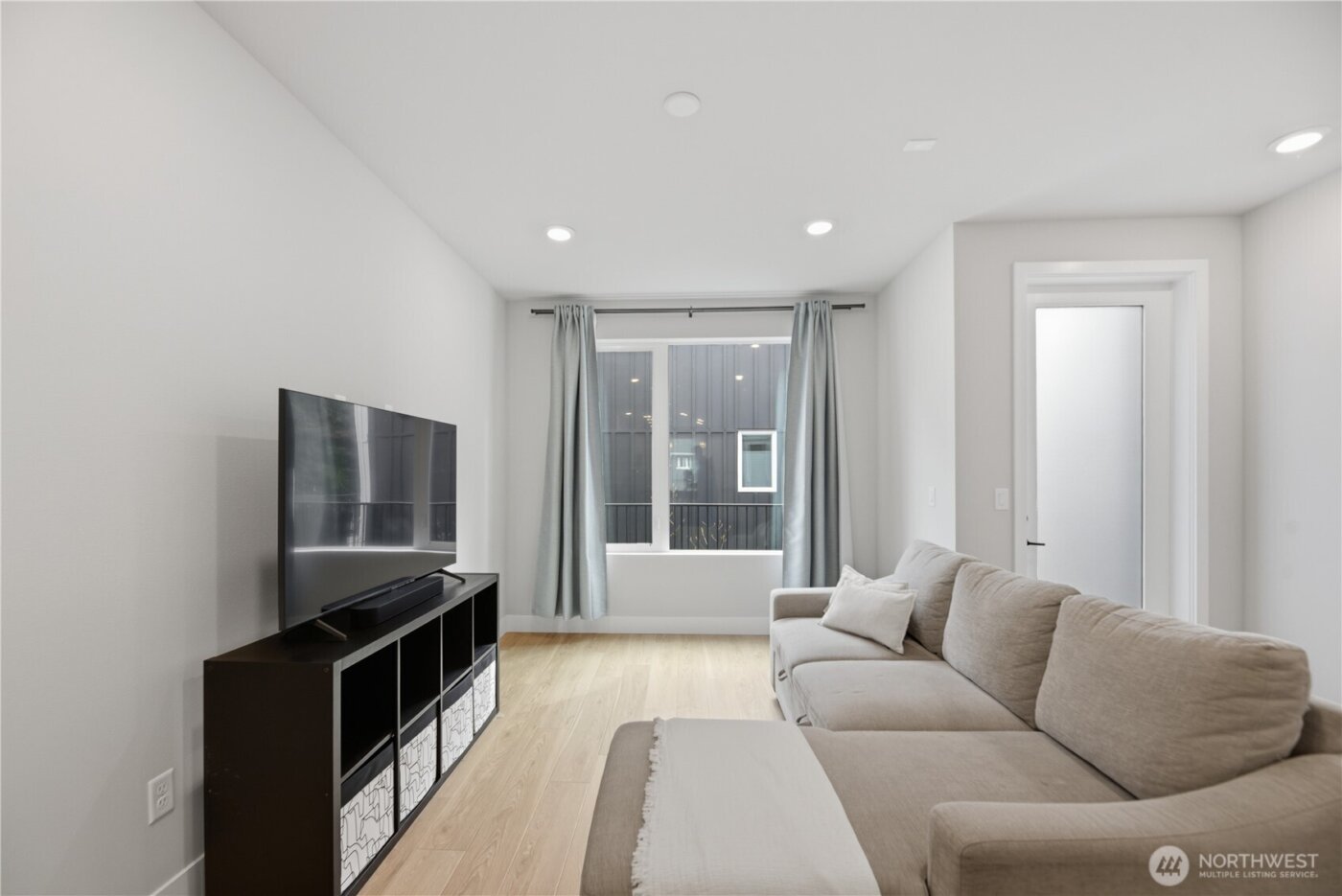 13339 Greenwood Avenue N #C, Seattle, WA 98133