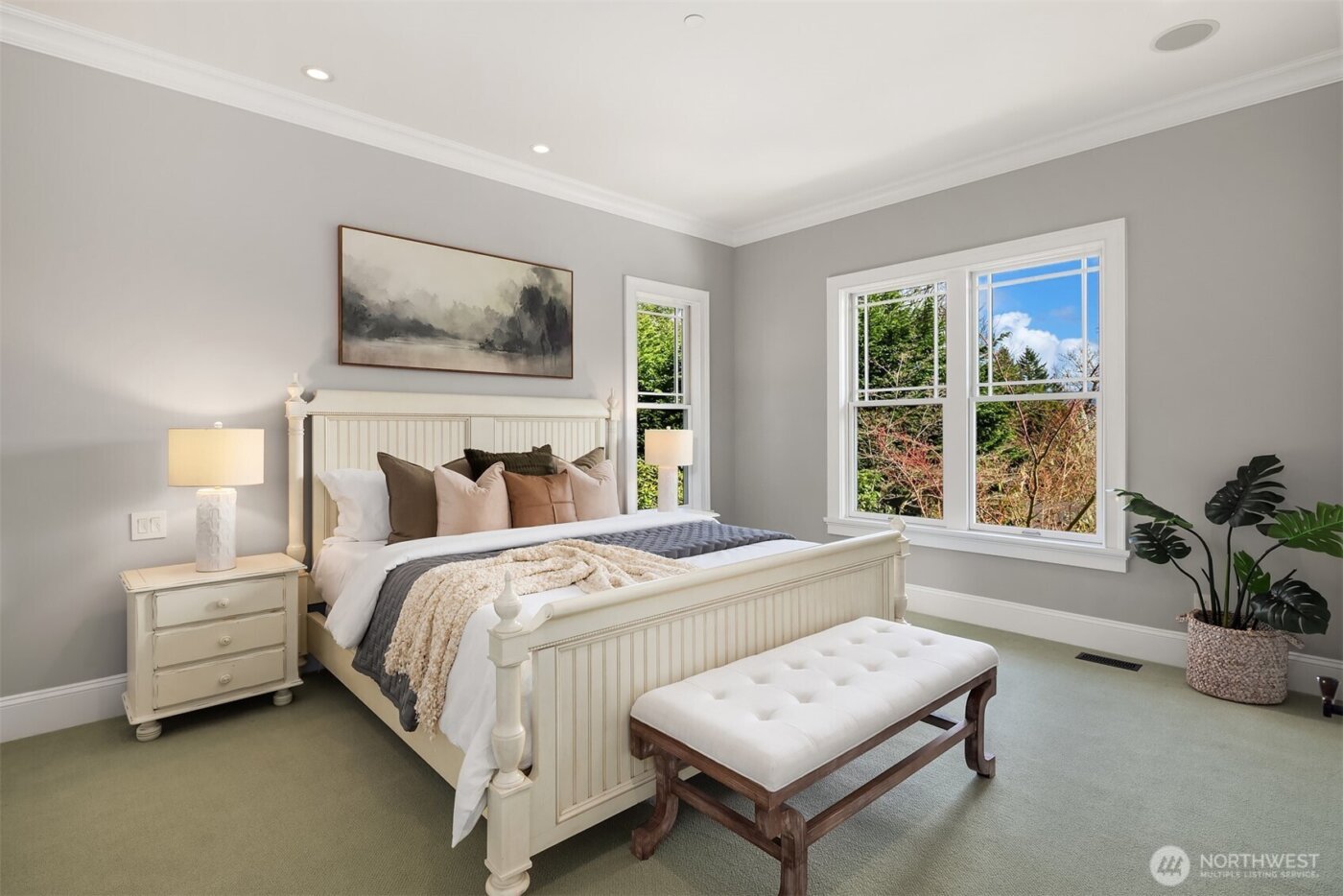 7020 92nd Avenue SE, Mercer Island, WA 98040