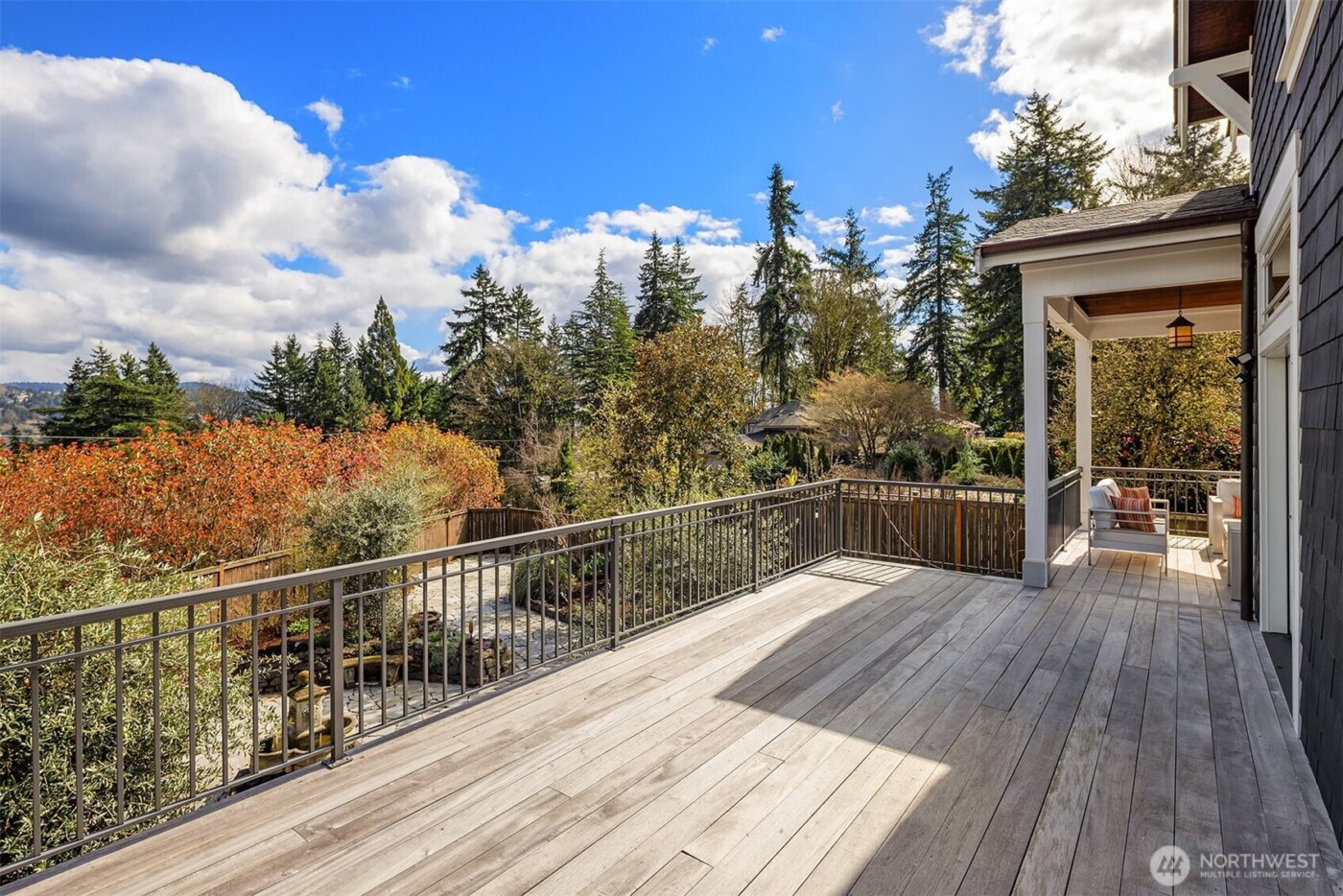 7020 92nd Avenue SE, Mercer Island, WA 98040