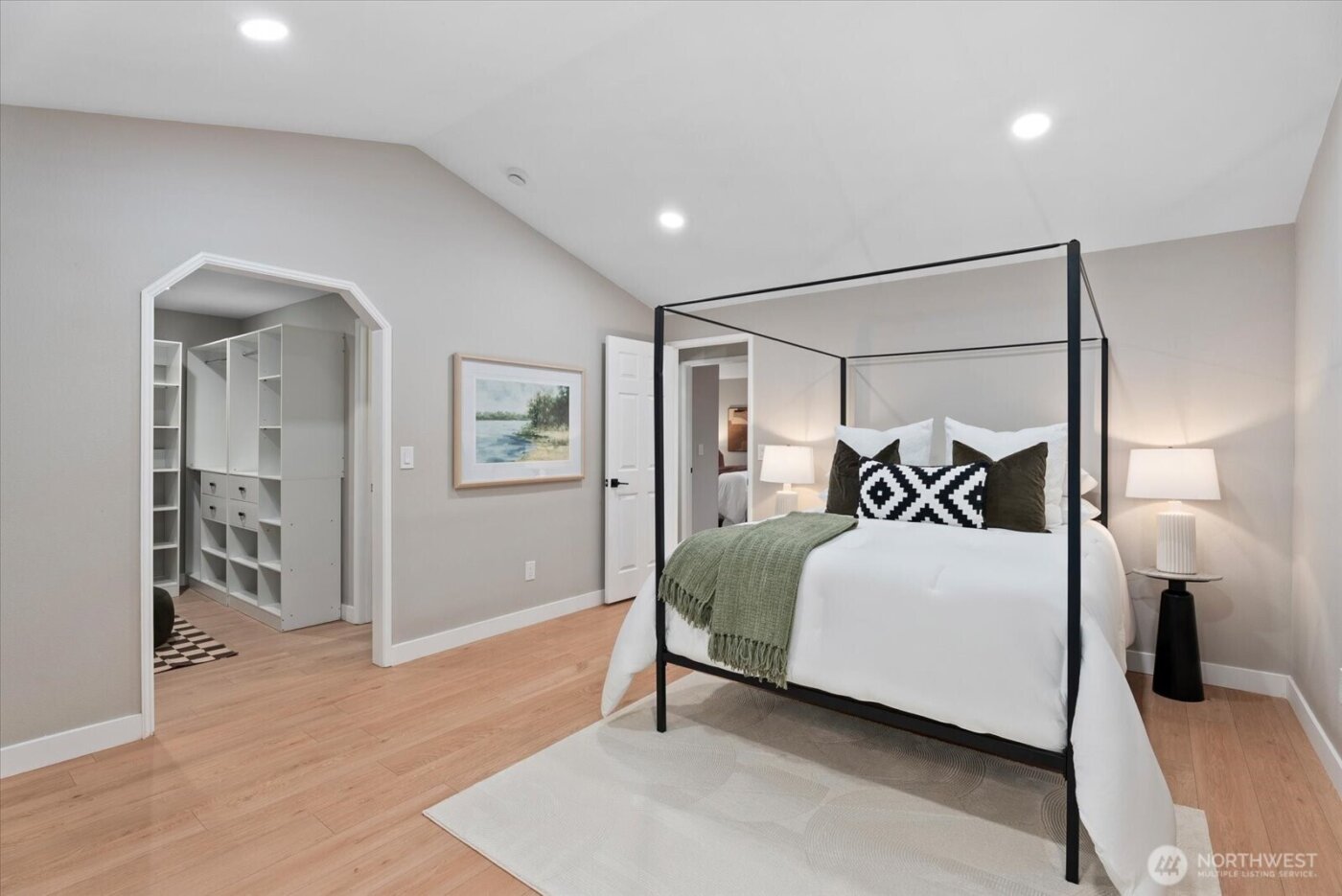 13514 NE 89th Court , Redmond, WA 98052