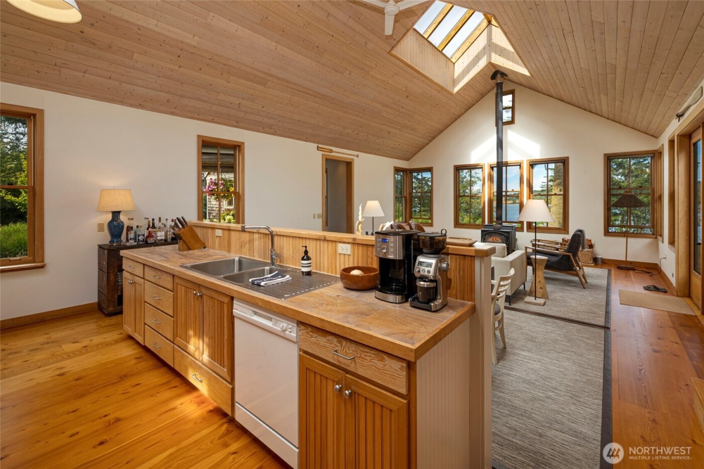 16 Bayshore Road , Friday Harbor, WA 98250